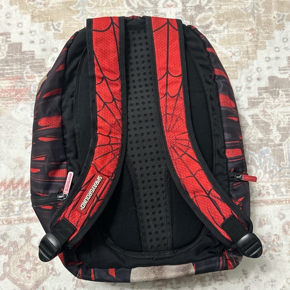 Sprayground Marvel Venom Backpack Black and  Red - Picture 3 of 8
